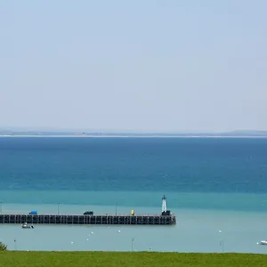 La Metairie-du-vauhariot - Ou - Piscine Chauffée - Vue Et Mont Saint Michel Et Gr34 - Résidence Hôtelière Cancale